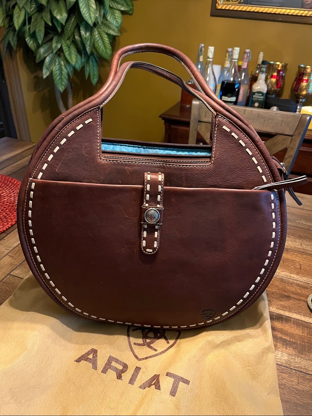 Ariat Dark Brown Round Leather Shoulder Bag - Picture 2 of 8